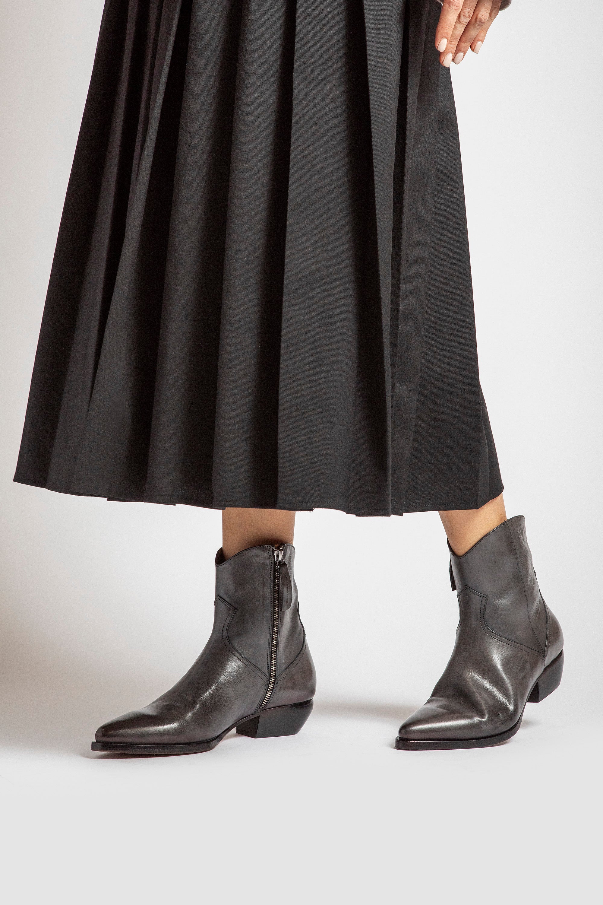 【新品】neru design kozara BRUNT LILY olive OUTDOOR – タグ 