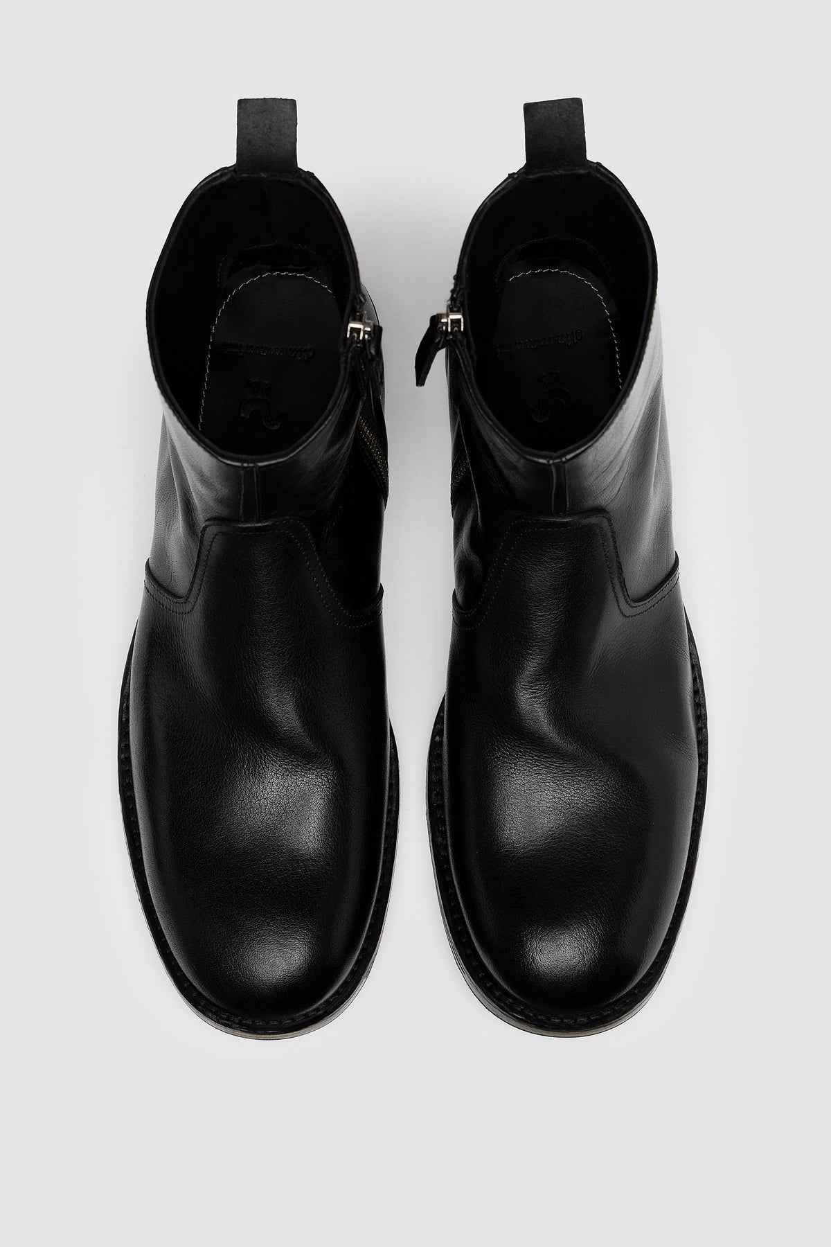 ADAMO BLACK