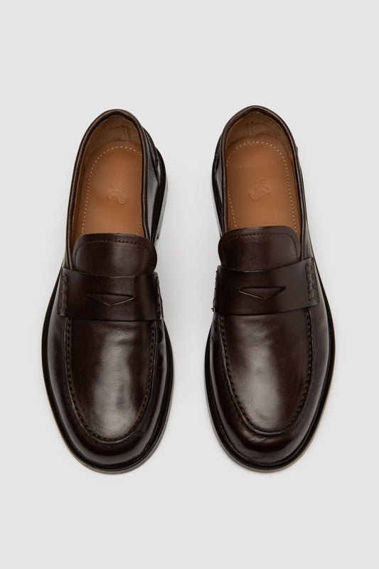 Pia cuir brun foncé